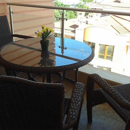 Apartment In St. Constantine And Helena Saints Constantine and Helena Exterior foto